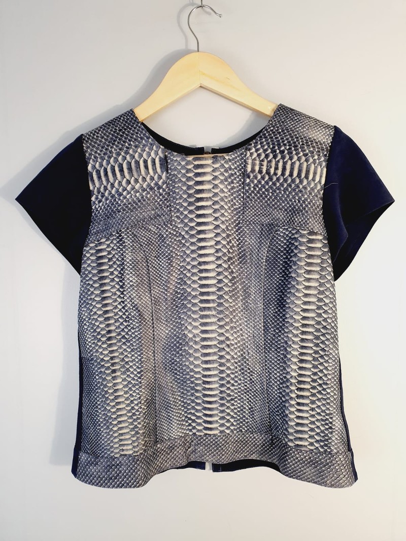 Blusa St Trois couro