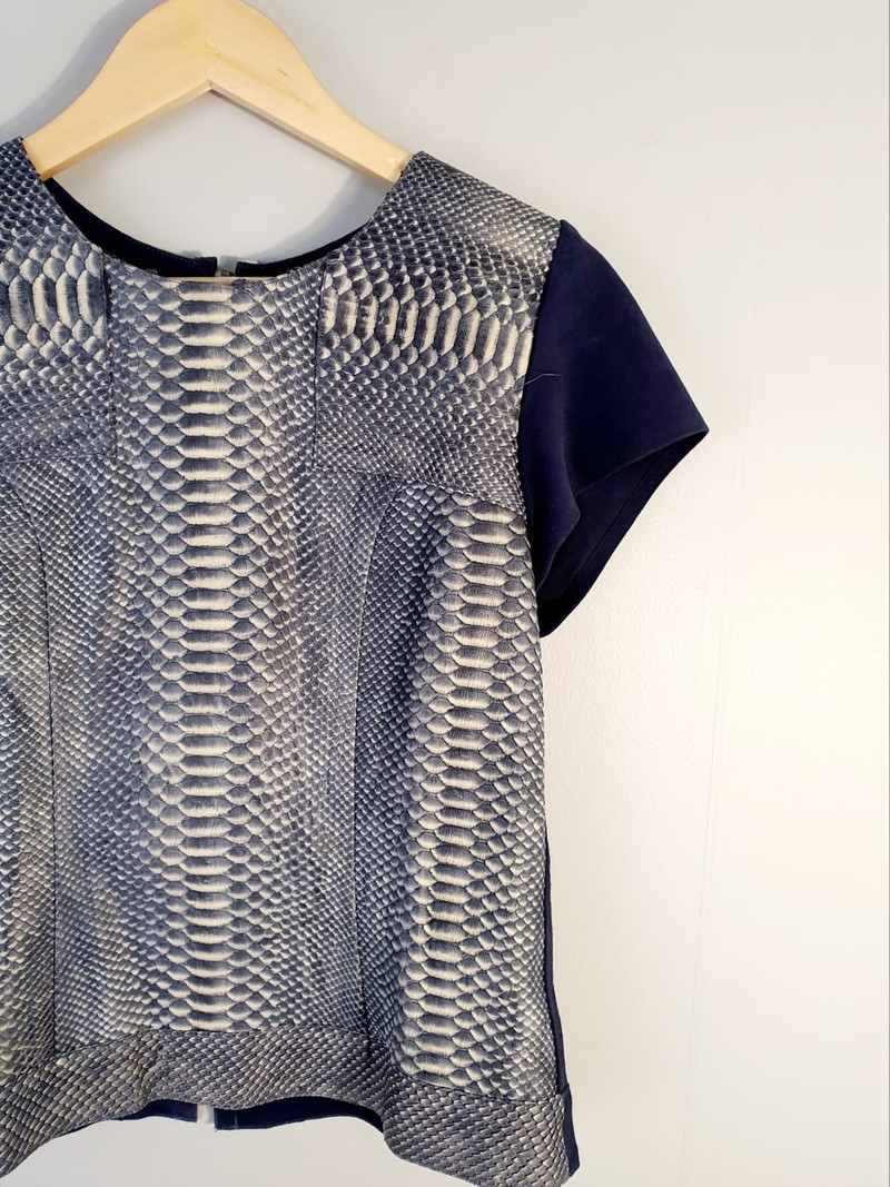 Blusa St Trois couro