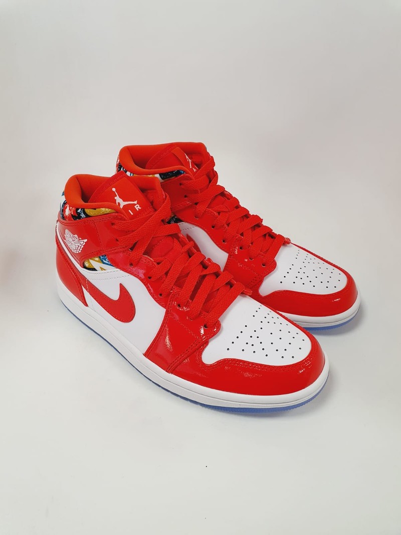 Tênis Nike Air Jordan 1 Midi