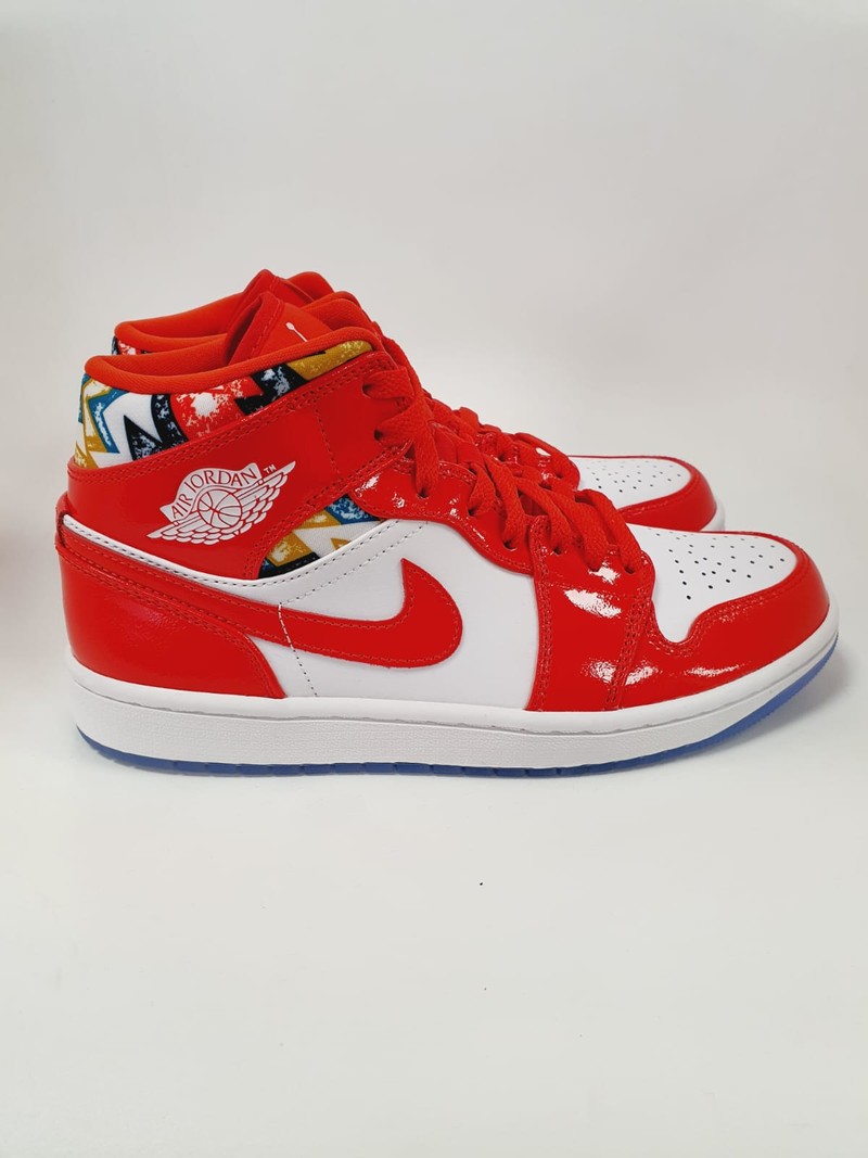 Tênis Nike Air Jordan 1 Midi