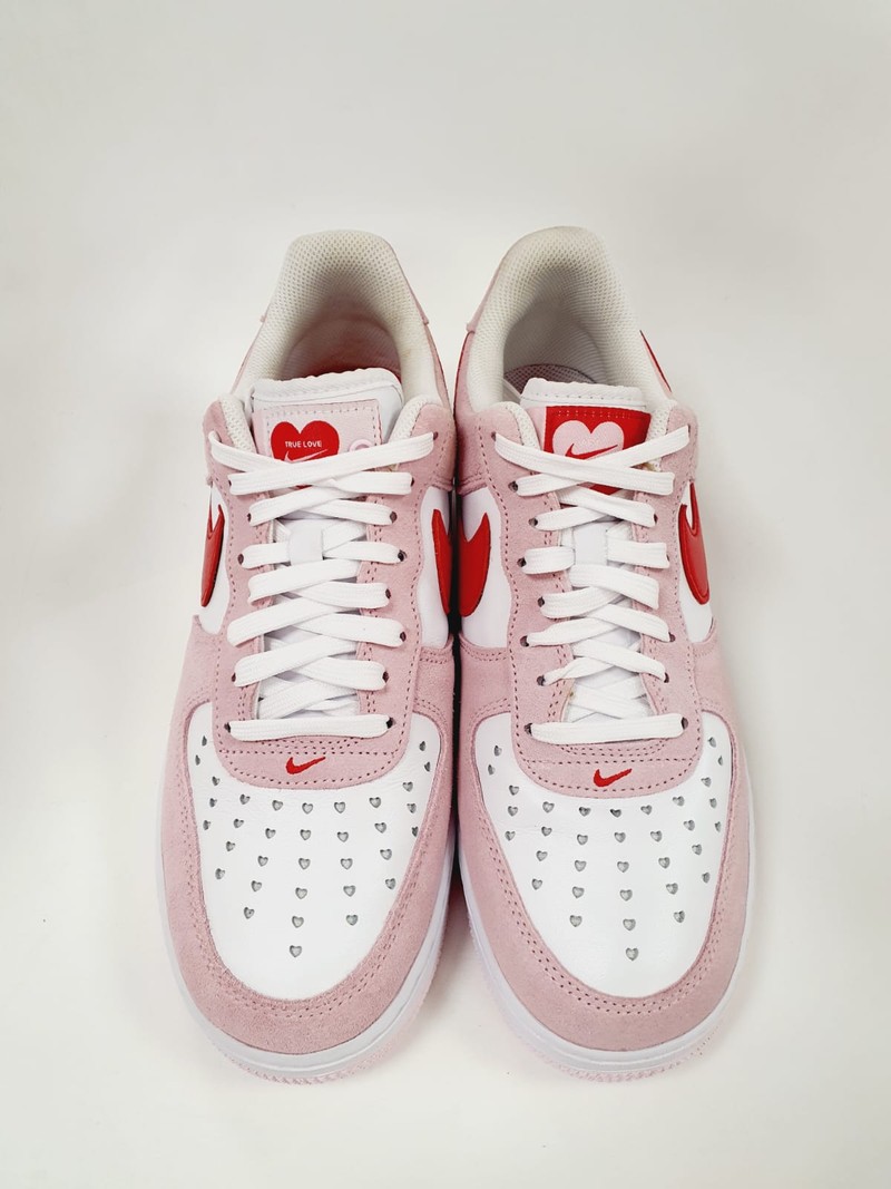 Tênis Nike Air Force 1 Valentines Day