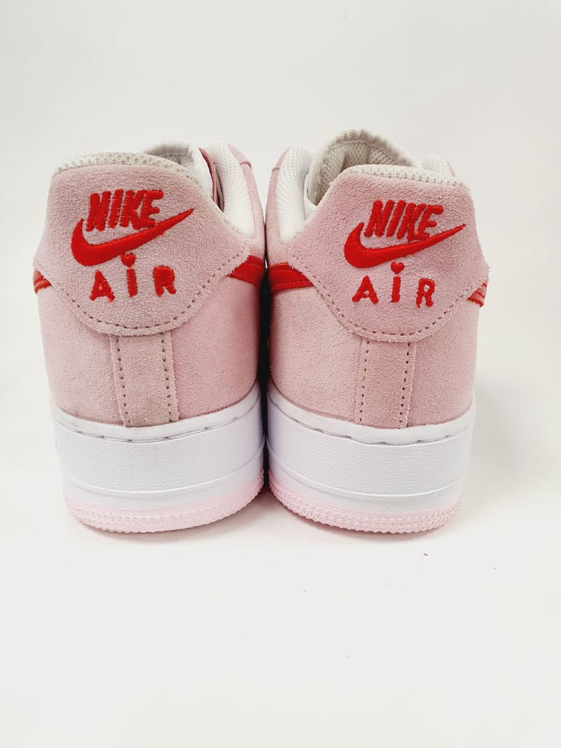 Tênis Nike Air Force 1 Valentines Day