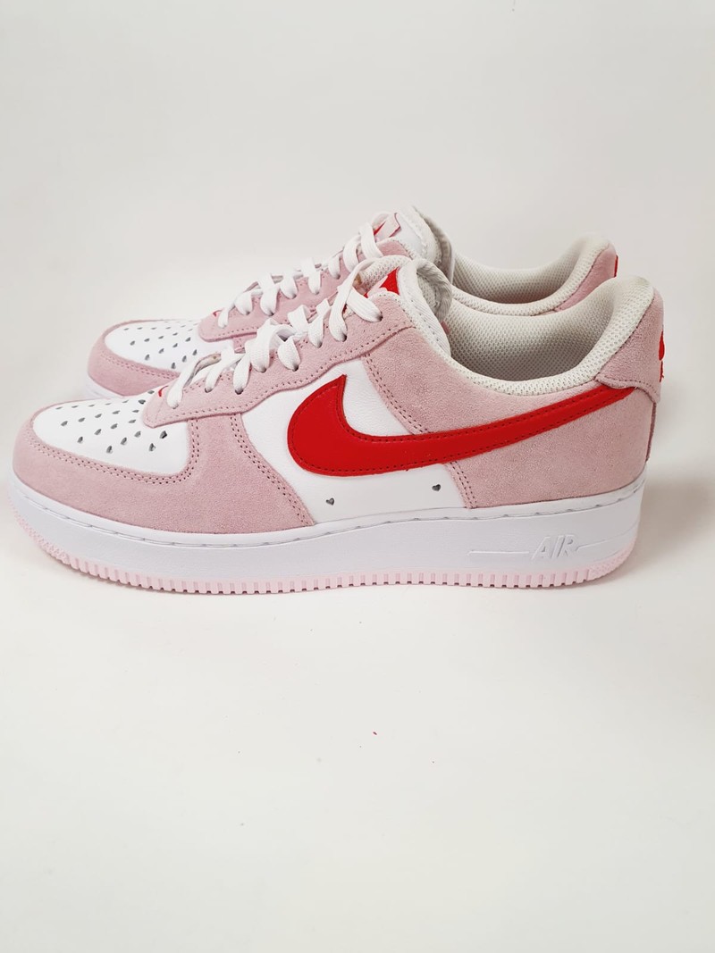 Tênis Nike Air Force 1 Valentines Day