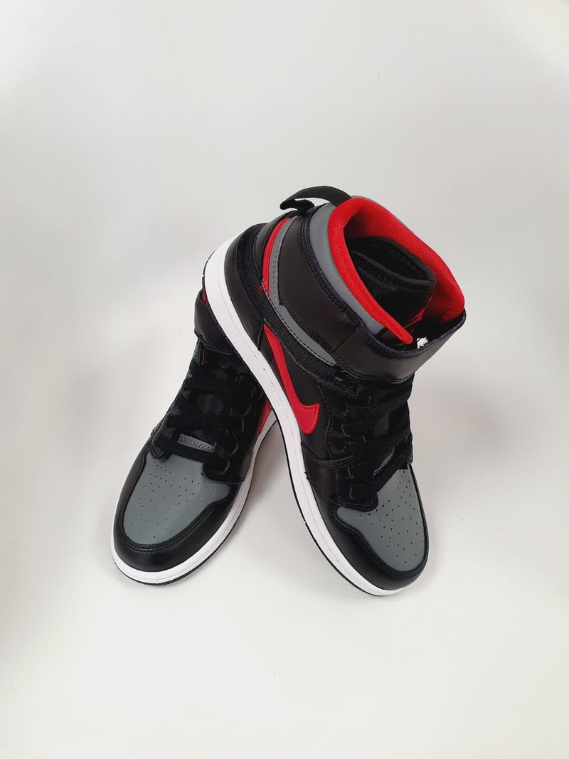 Tênis Nike Jordan 1 Hi FlyEase