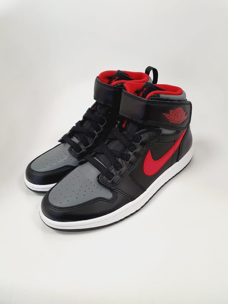 Tênis Nike Jordan 1 Hi FlyEase