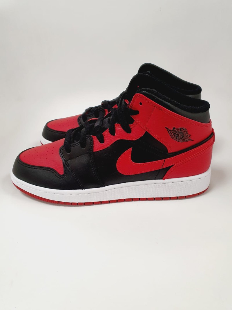 Tênis Nike Air Jordan 1 Mid