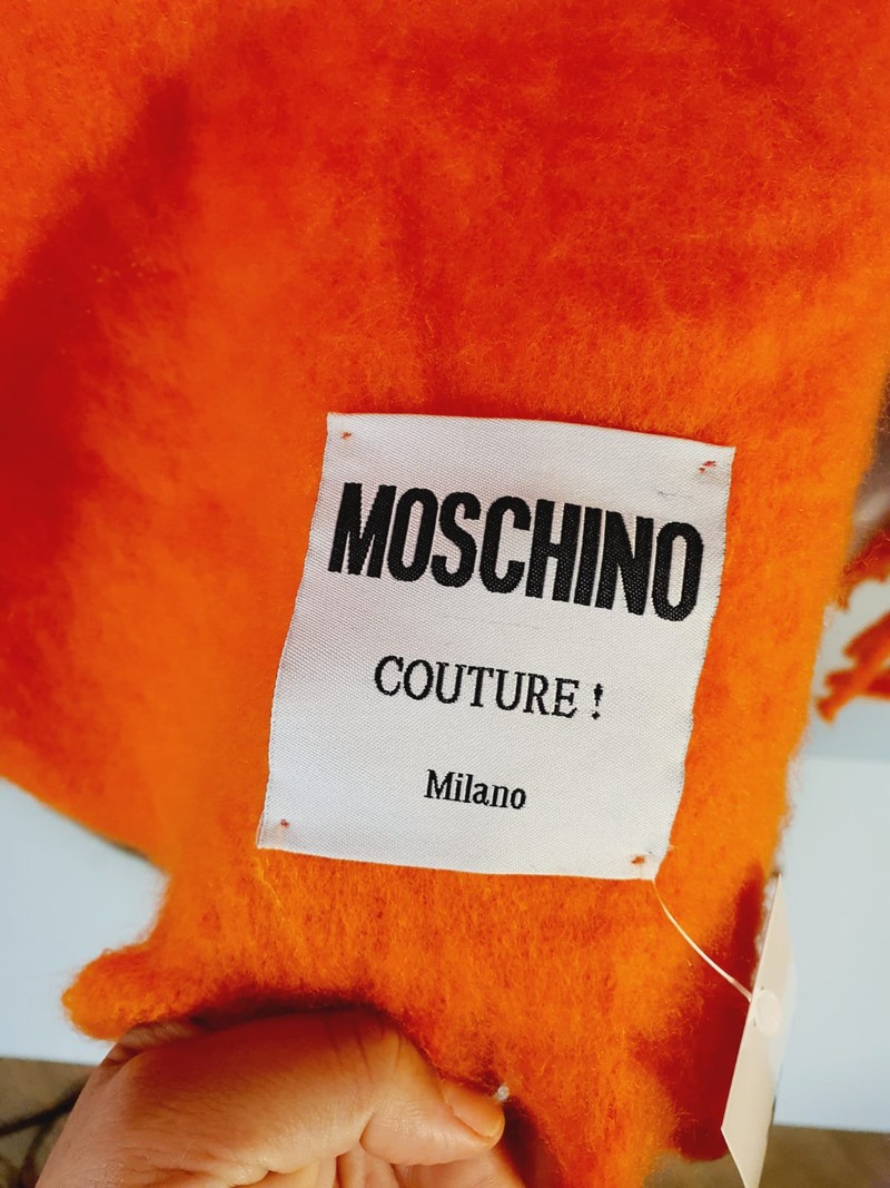 Manta Moschino