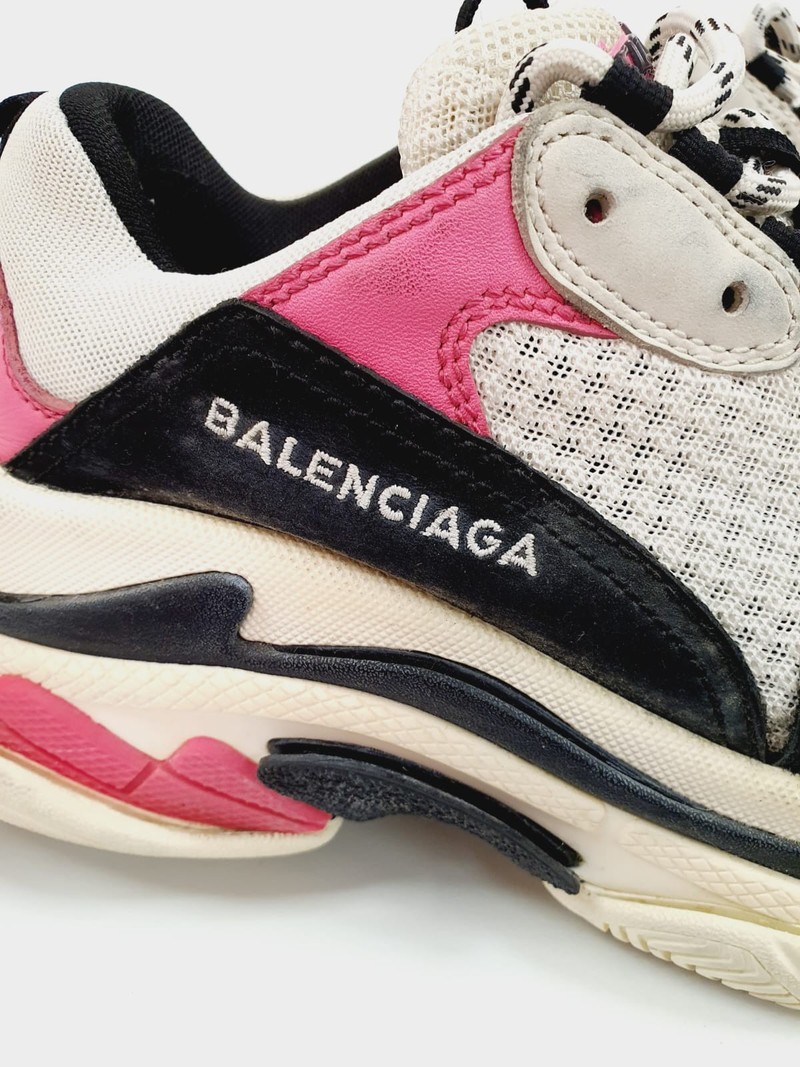 Tênis Balenciaga Triple S