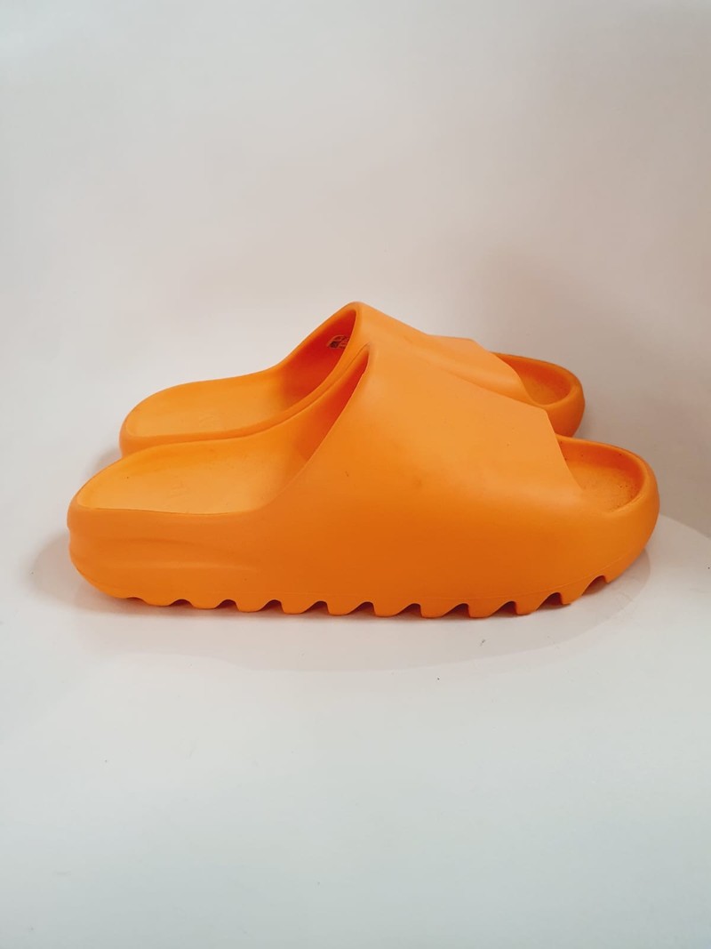 Slide Adidas Yeezy
