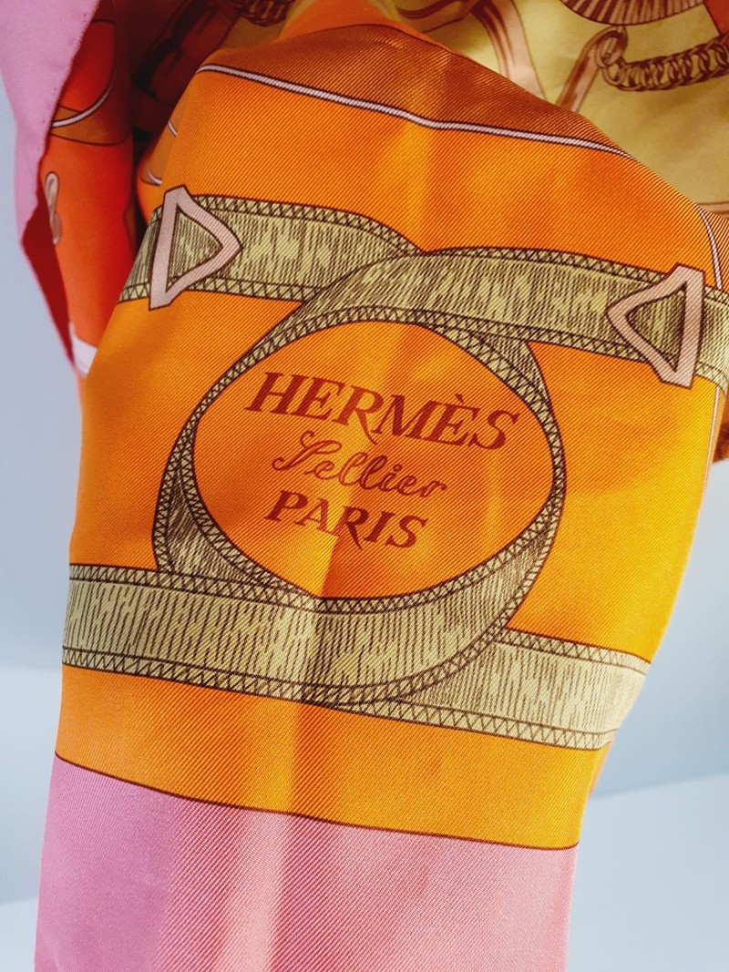 Lenço Hermès