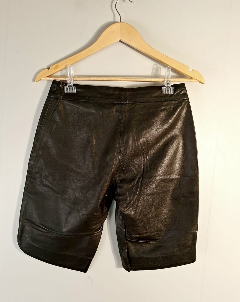 Shorts Animale couro