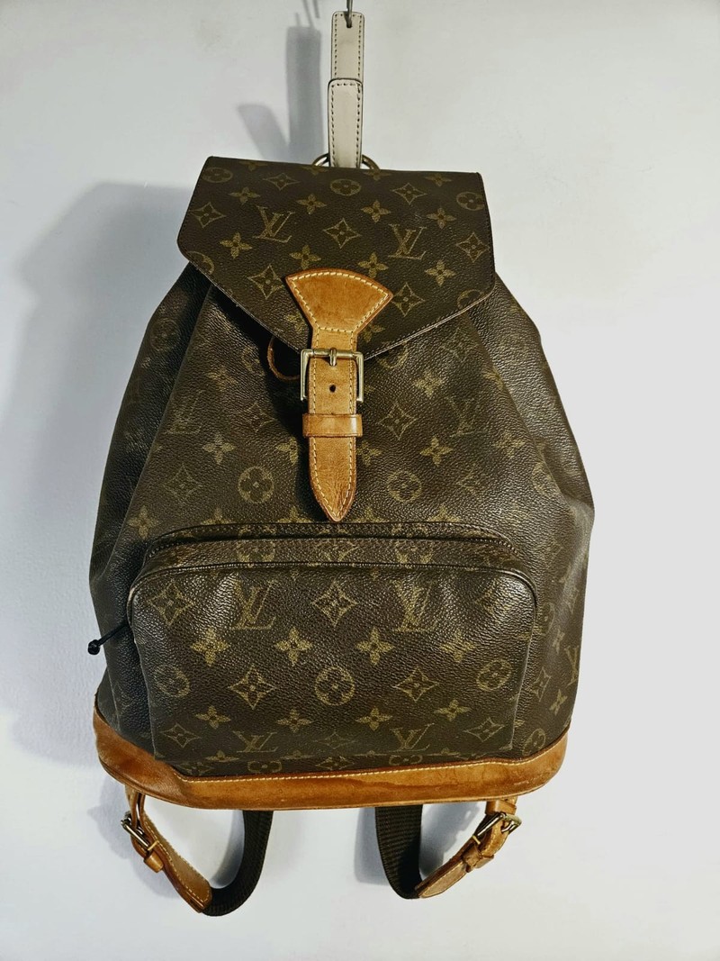 Mochila Louis Vuitton Mountsouris Monogram