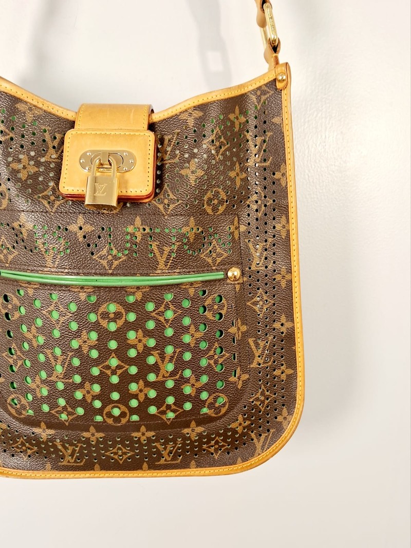 Bolsa Louis Vuitton Mousette Perforated