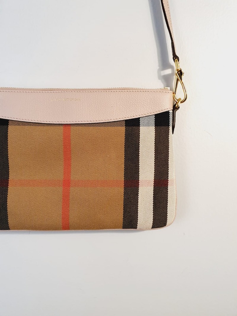 Bolsa Burberry House Check Derby Peyton