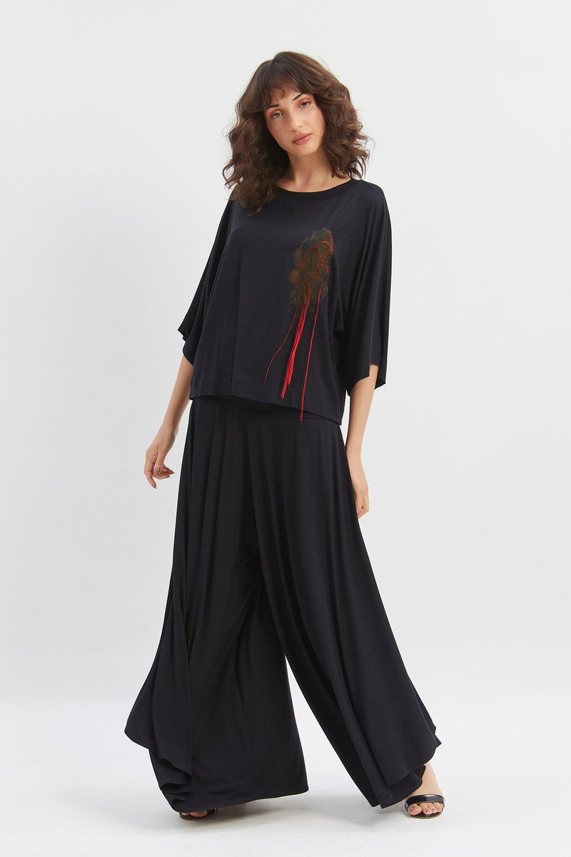 Blusa malha aplic linha lateral