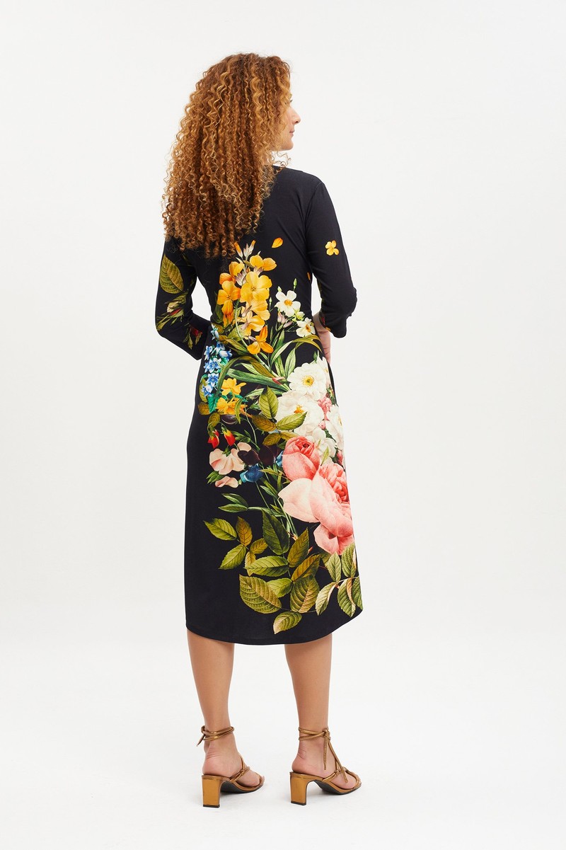 Vestido malha com bolso manga 3/4 buquet floral preto