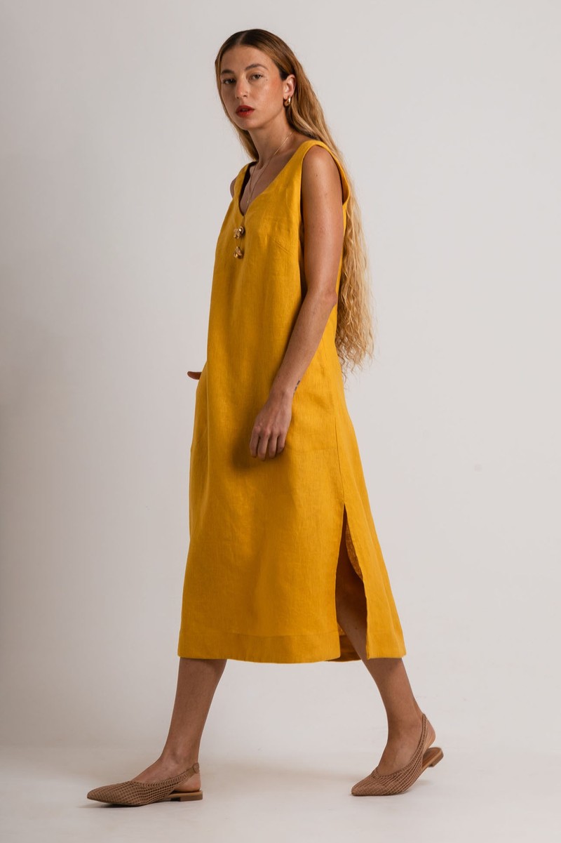 Vestido Midi Linho Amarelo Decote V