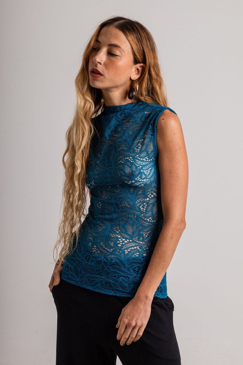 Blusa de Renda Verde Escuro Decote Alto