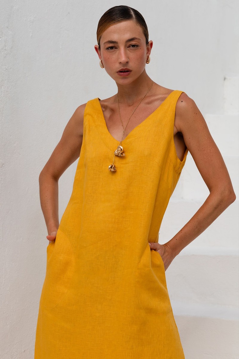 Vestido Midi Linho Amarelo Decote V