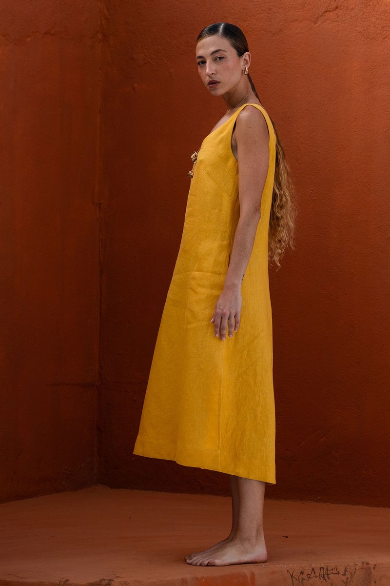 Vestido Midi Linho Amarelo Decote V