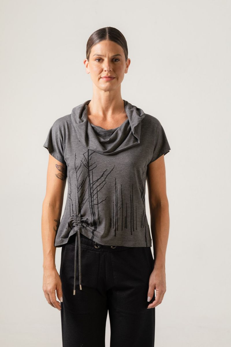 Blusa de Malha Cinza Gola Role