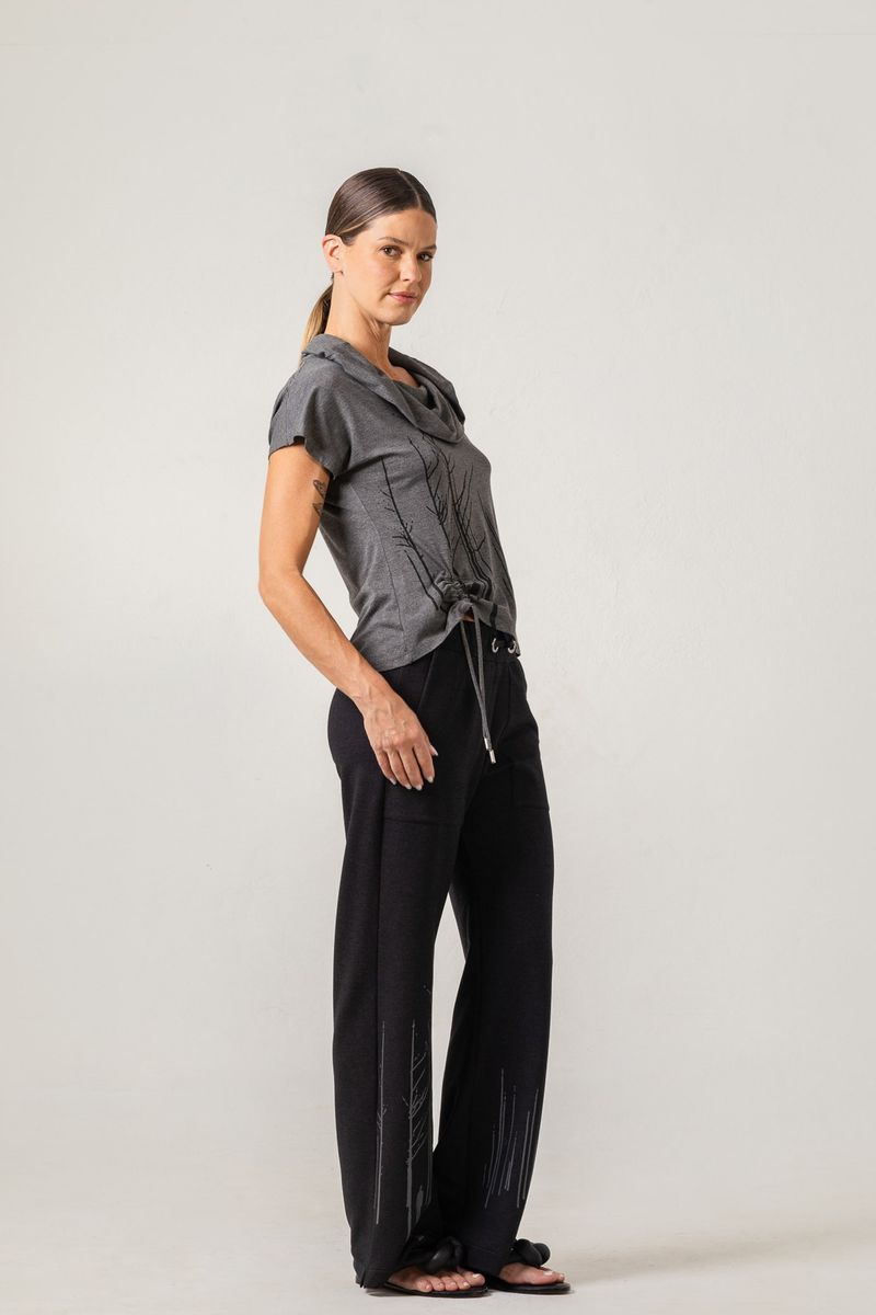 Blusa de Malha Cinza Gola Role