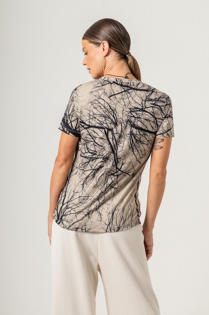 Blusa de Malha Baby look com bolso Galho Vari Escura