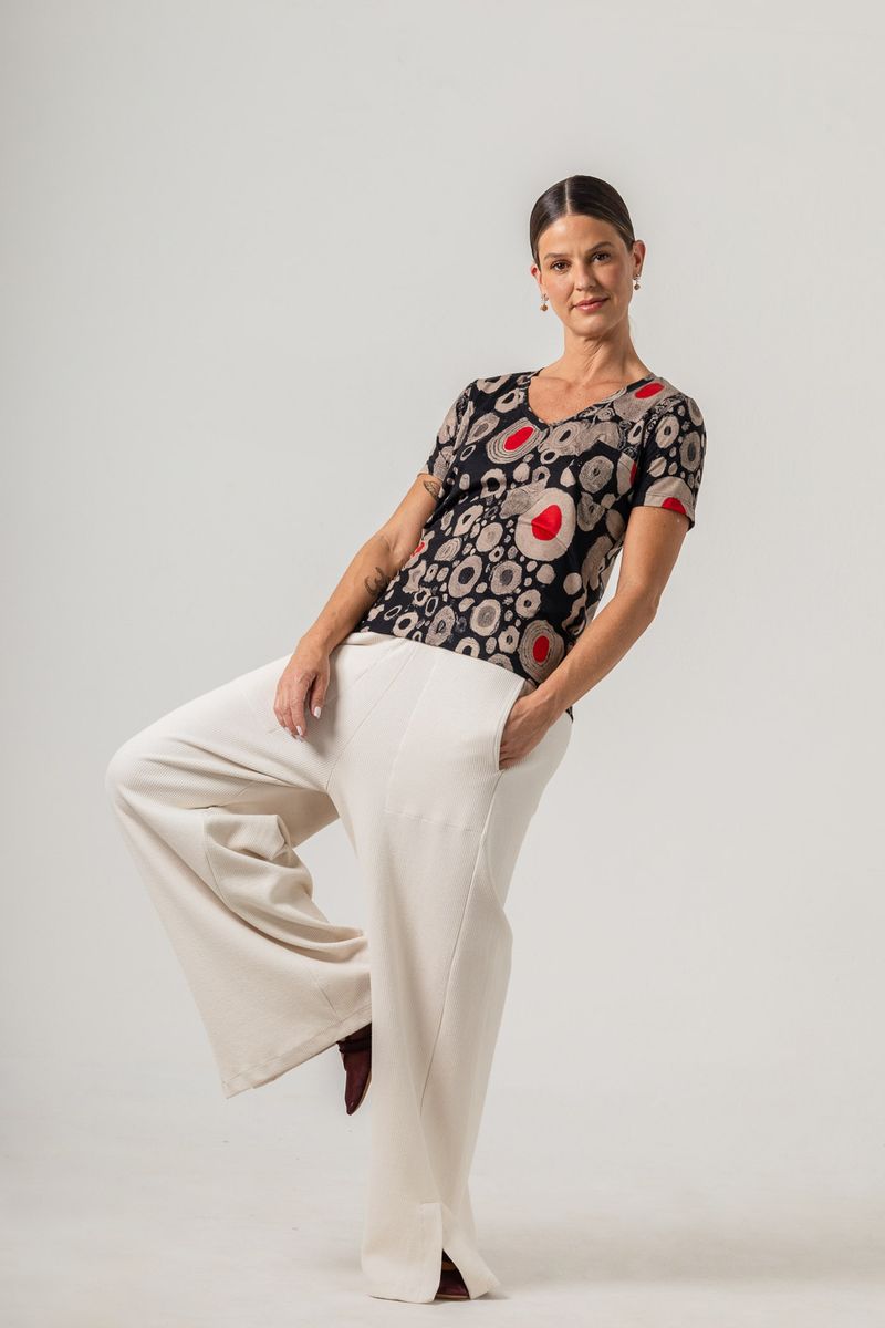 Blusa de Malha Baby look com bolso Klimt Moma Poa Black