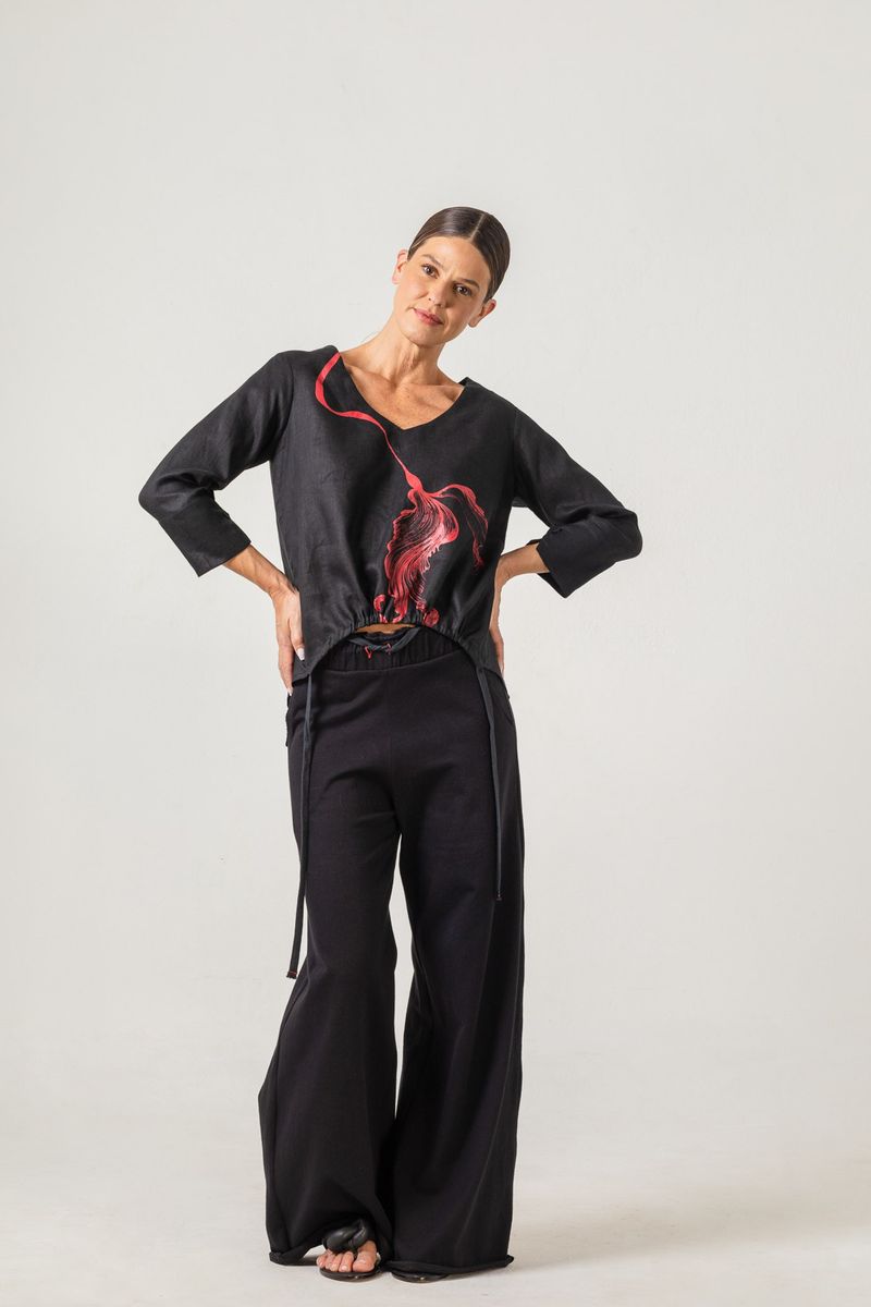 Blusa de Linho preta com franzido frente
