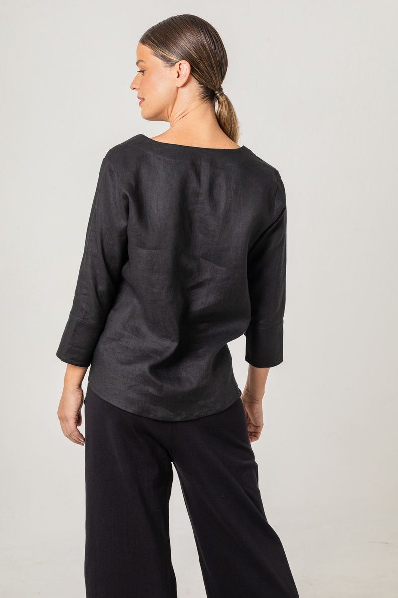 Blusa de Linho preta com franzido frente