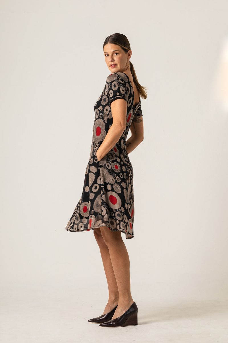 Vestido curto tule decote V Klimt Moma Poa