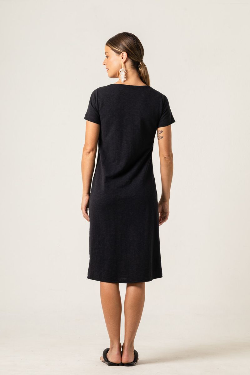 Vestido Curto de Malha Preto Estampa Ramos