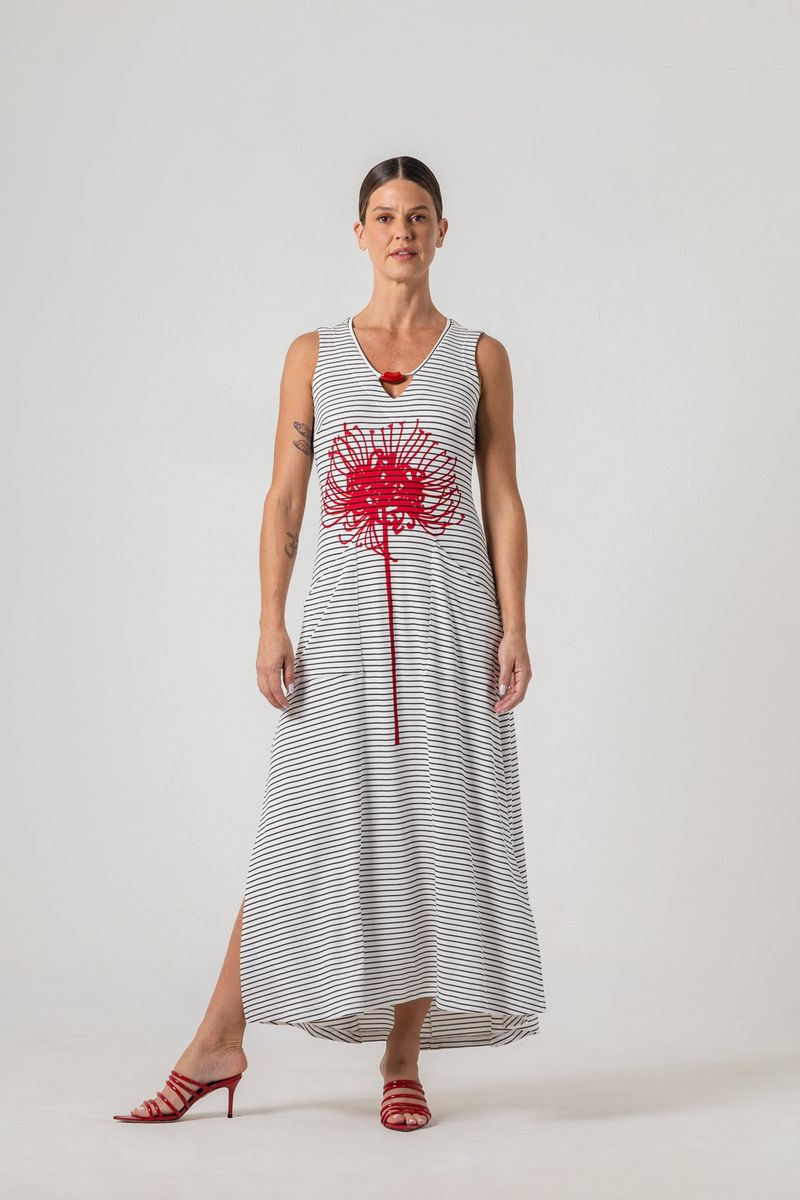 Vestido Longo Listrado Colar Vermelho
