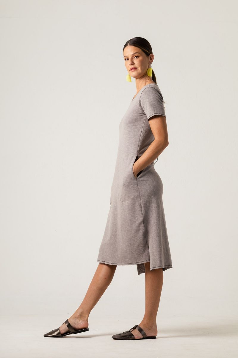 Vestido Curto de Malha Cinza Costa Costura Linha