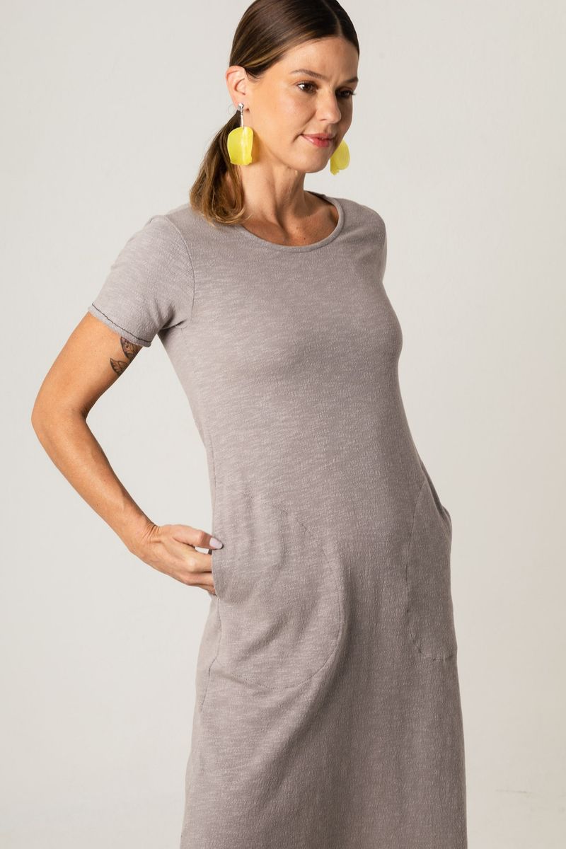 Vestido Curto de Malha Cinza Costa Costura Linha