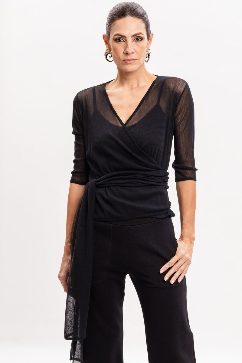 Blusa Cachecoeur Preta em Tule
