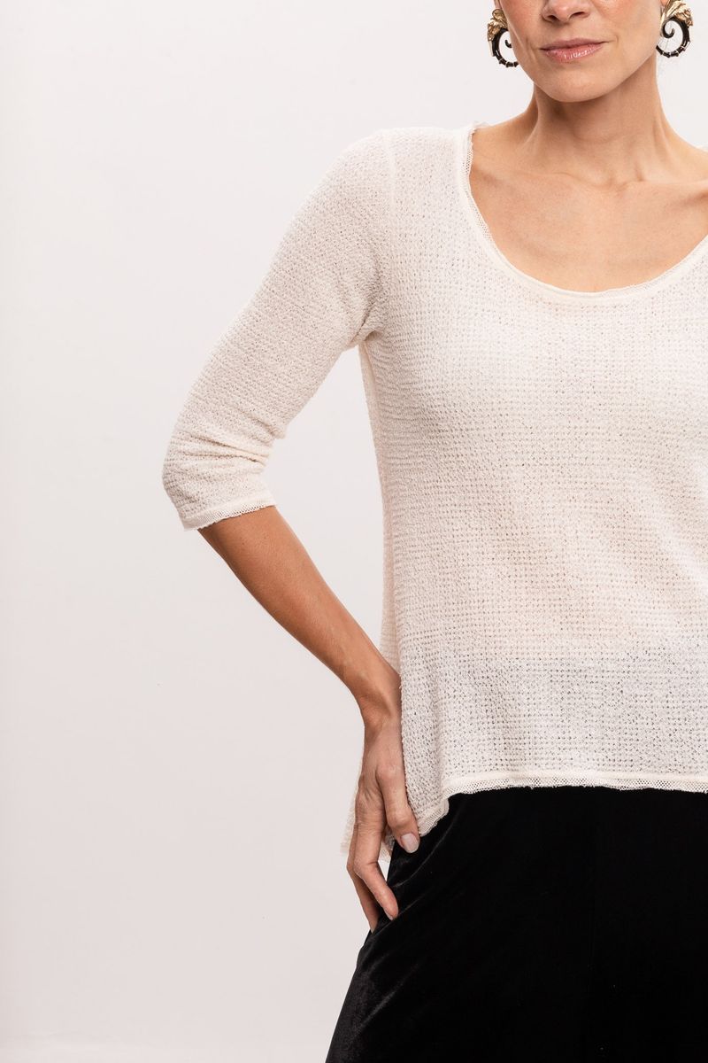 Blusa de Malha Off White com Acabamento em Tule