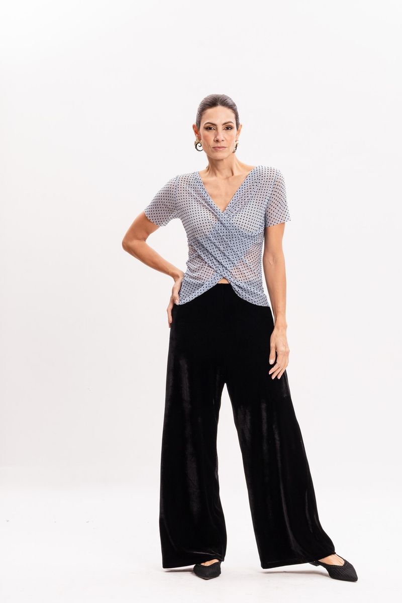 Blusa de Tule Azul com Poá