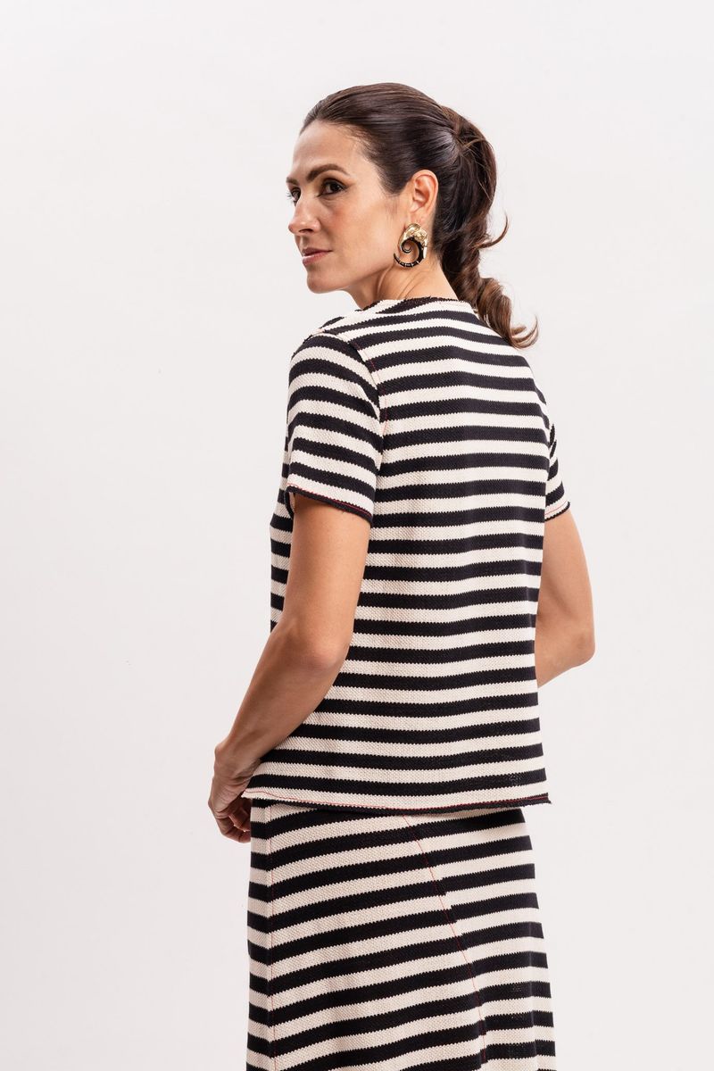 Blusa de Malha Listrada com Presponto Vermelho