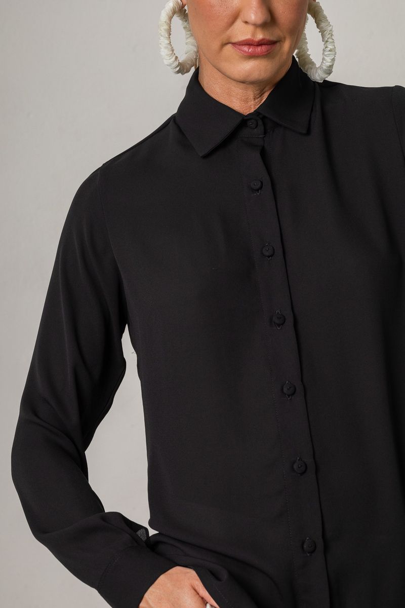 Camisa em Musseline Preta Lisa