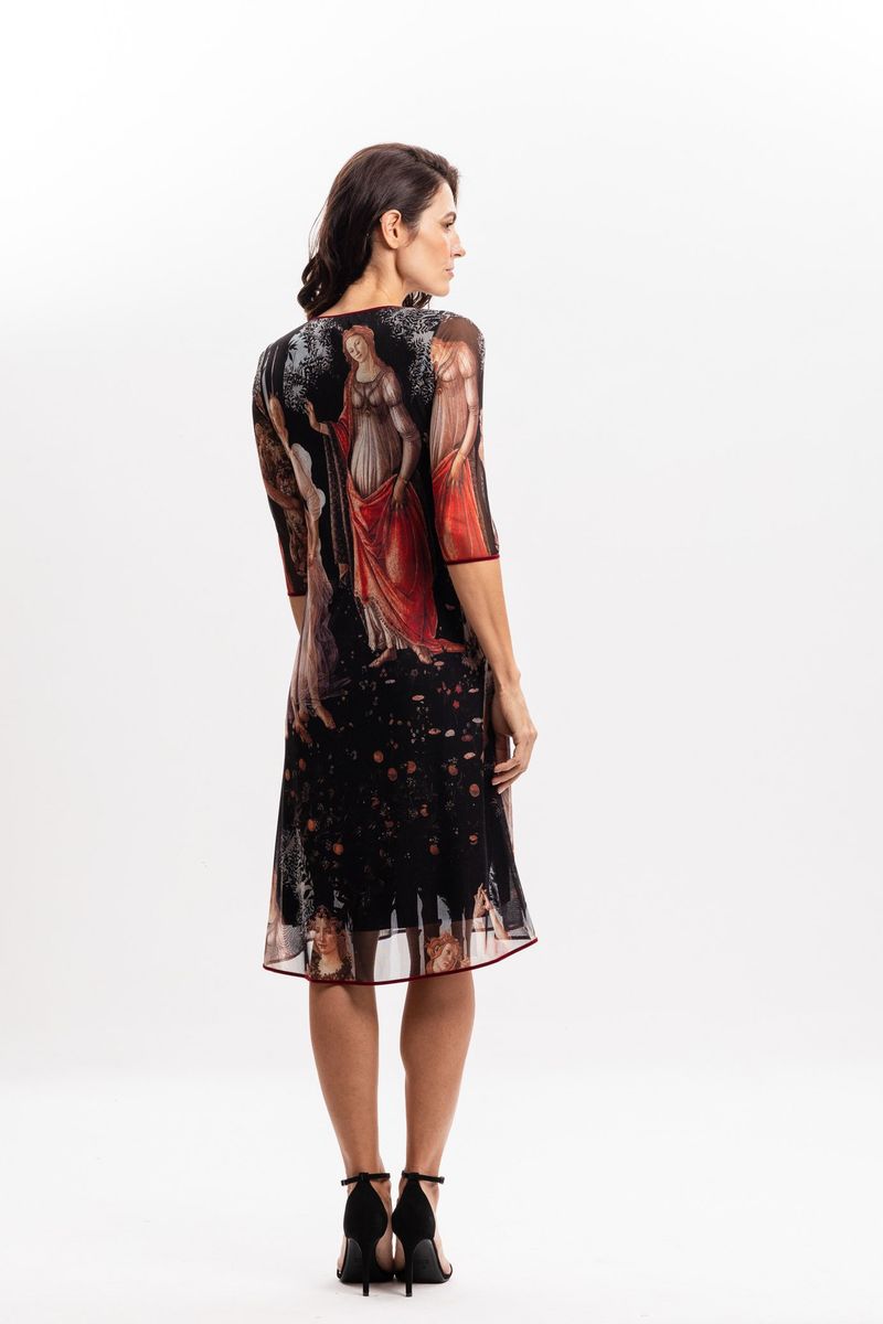 Vestido Curto em Tule Estampa Três Graças