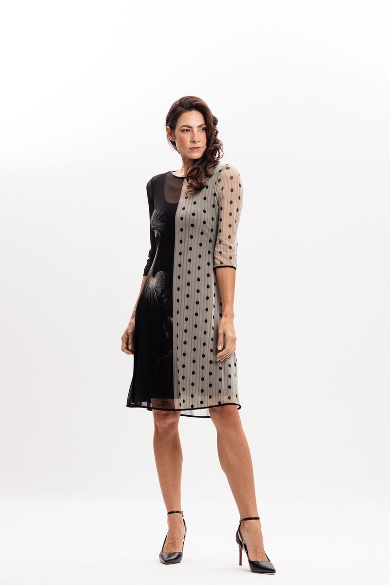 Vestido em Tule Estampa Grou Coroado com Poá
