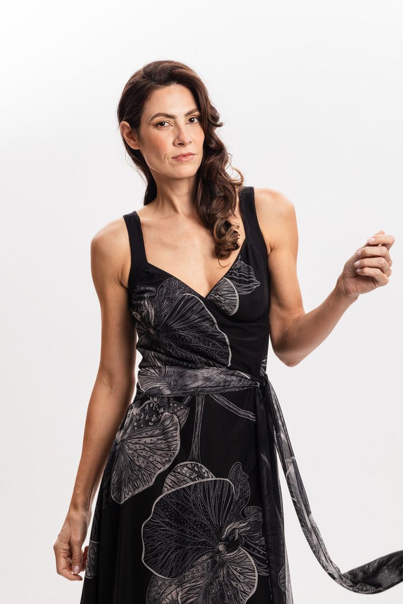 Vestido Curto Transpassado em Tule Orquídea Negra