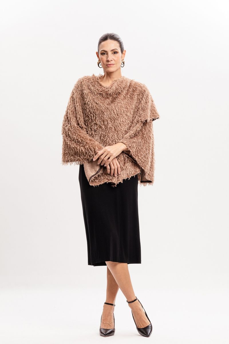 Poncho Felpudo Marrom