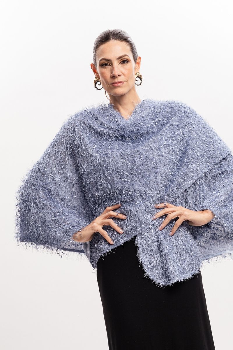 Poncho Transpasse Pelinhos Azul Claro