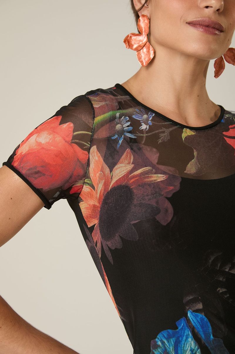 Blusa Segunda Pele de Tule Floral Manga Curta Estampa Elias Vanden Broeck 