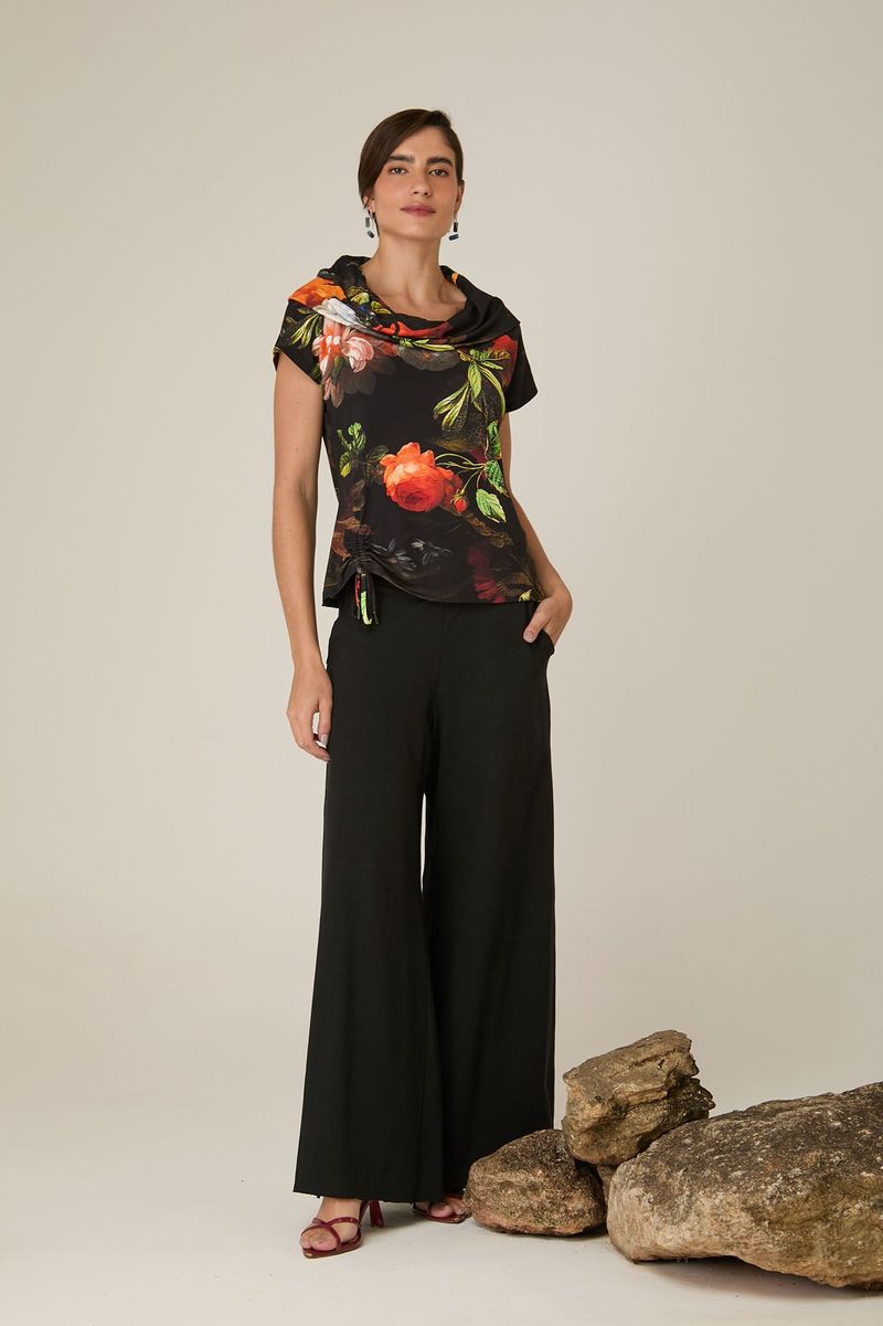 Blusa de Malha Floral Gola Rolê Estampa Elias Vanden Broeck 