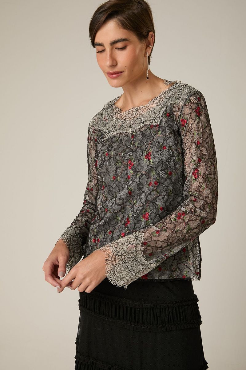 Blusa Tule Bordado com Renda Preta