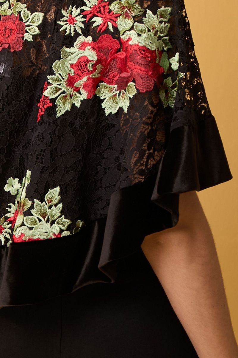 Bolero Preto com Renda Bordada Flores Vermelhas
