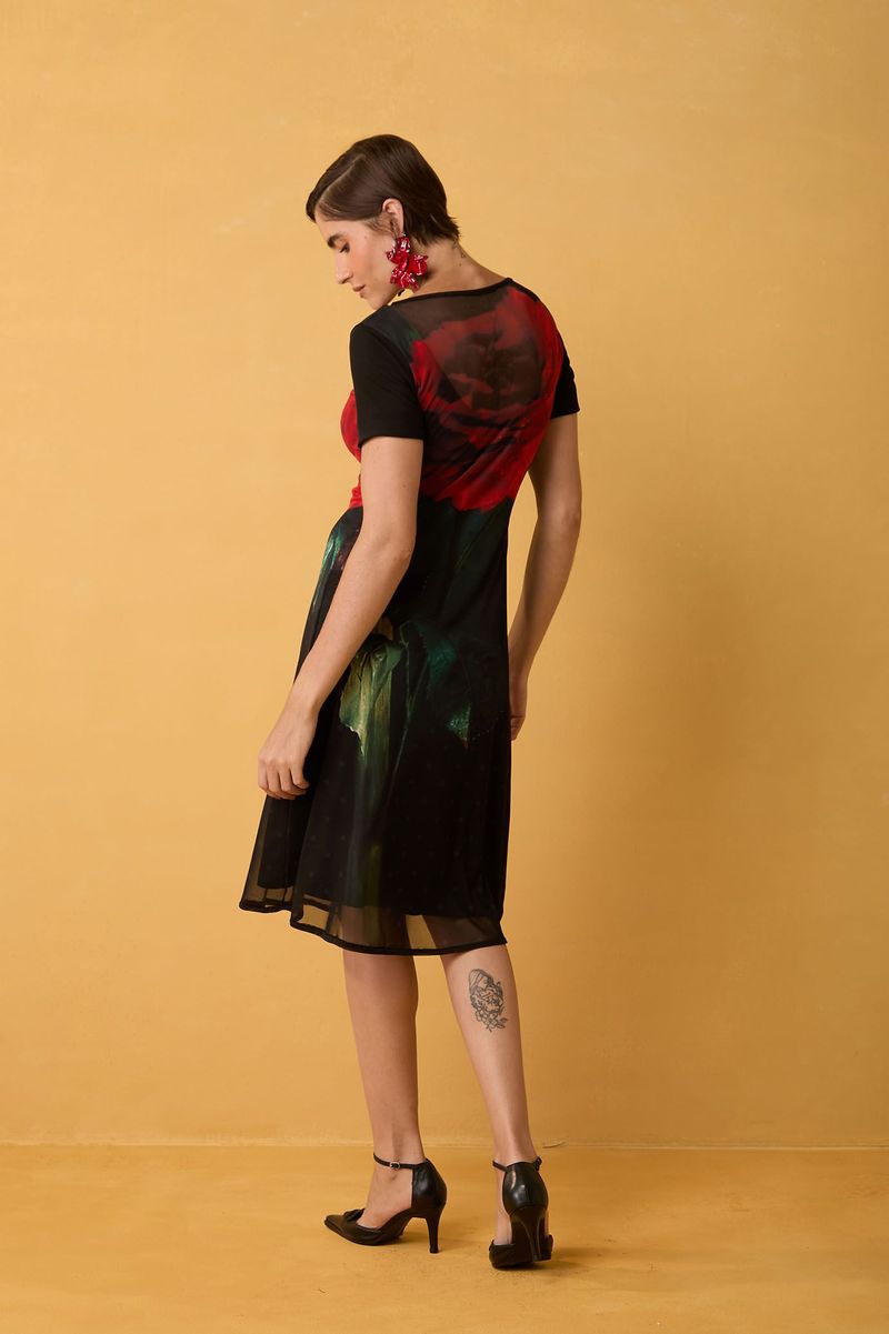 Vestido Estampado Floral Rosa Vermelha com Transparência